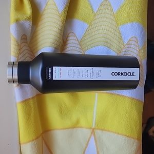 NWT- Corkcicle Canteen 16oz in Matte Black